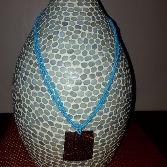Authentic Turquoise and Coconut shell necklace - Picture 4 of 6